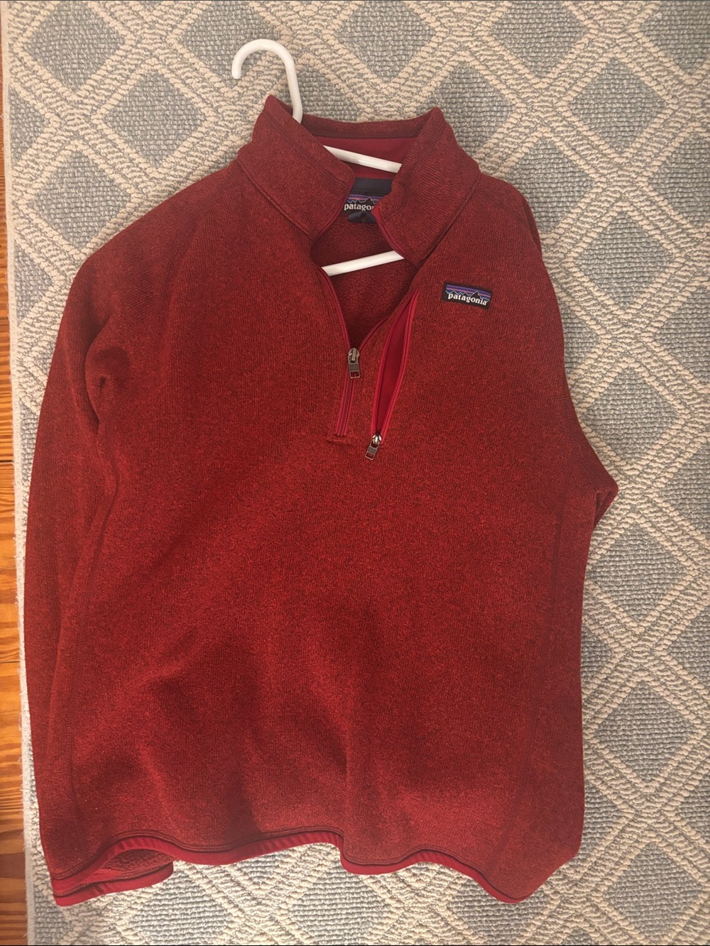 Patagonia Men’s Heathered Red Zip-Up Fleece Pullover